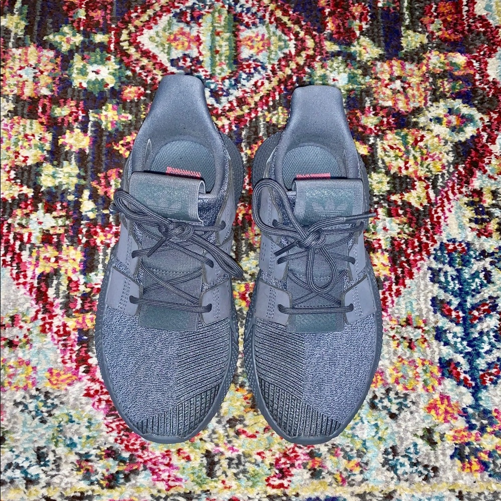 Adidas - Picture 4 of 6